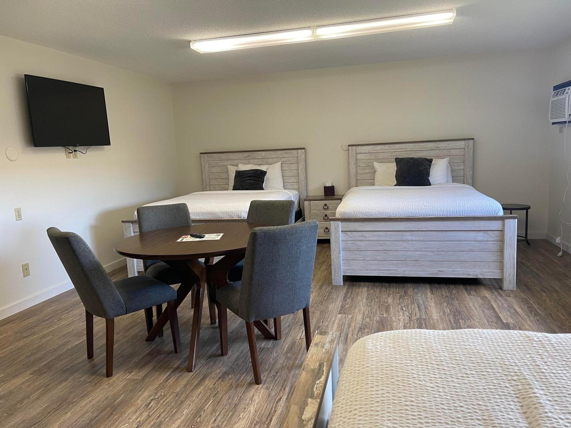 The Patch Lodge Warroad Экстерьер фото
